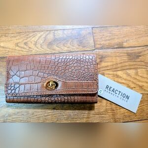 Kenneth Cole Reaction Crocodile-Embossed Tan Wallet